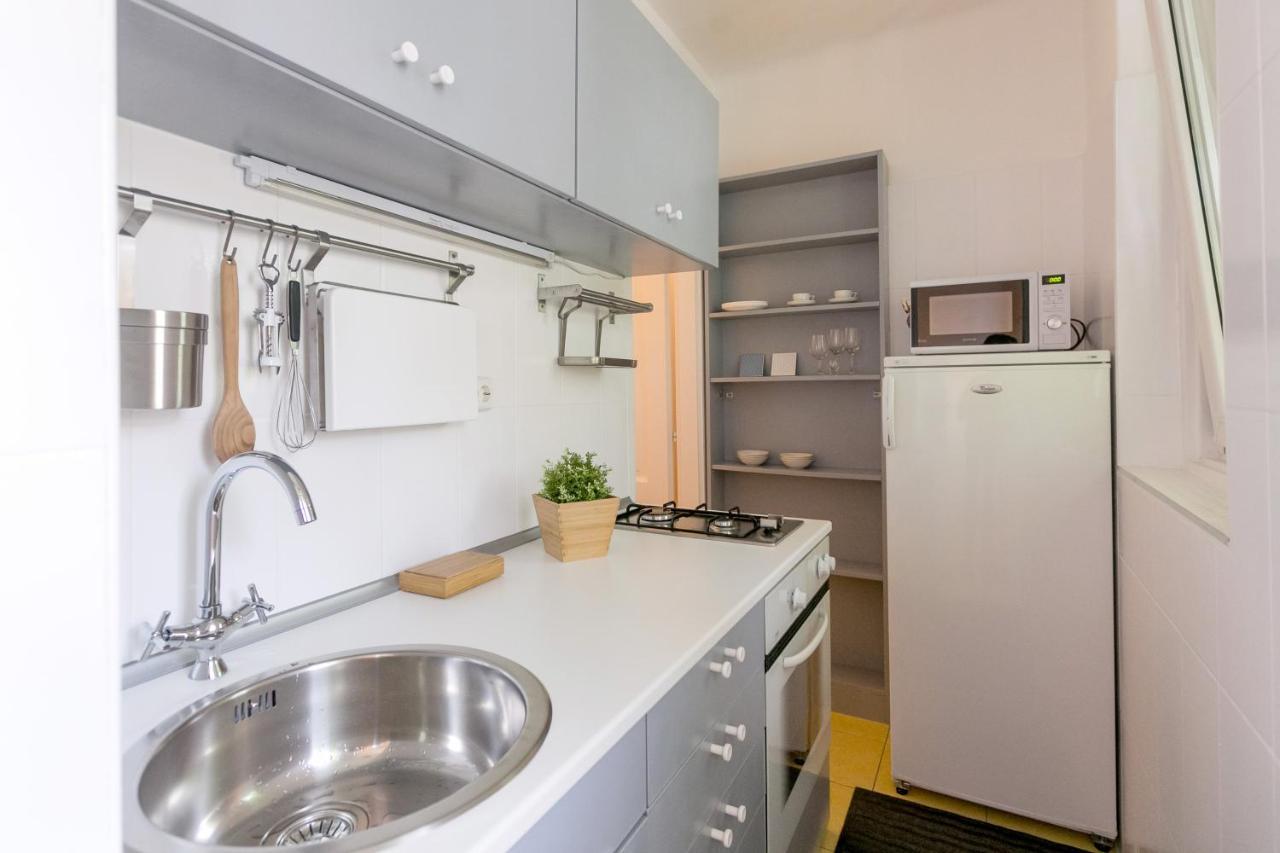 בודפשט Peaceful Apartment Near Buda Castle And Chain Bridge מראה חיצוני תמונה